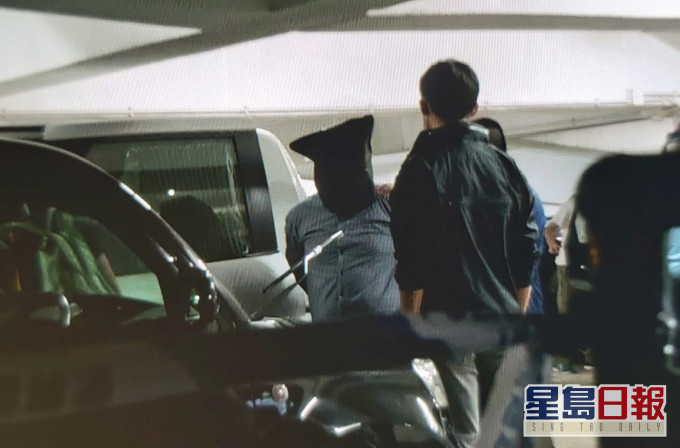 警方拘捕一名男子。