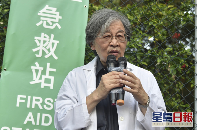 蔡堅指現時仍政府仍容許逾20類人士獲准豁免檢疫入境是對香港繼續造成威脅,批評政府似乎不願封關。 資料圖片