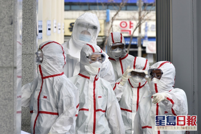 傳南韓抗疫醫院16護士逃疫集體辭職,醫院釐清是誤會。AP