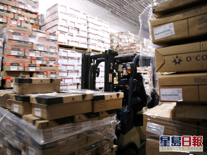 深圳將於明日起設立進口凍品集中監管倉望可助阻斷疫情傳播。 資料圖片
