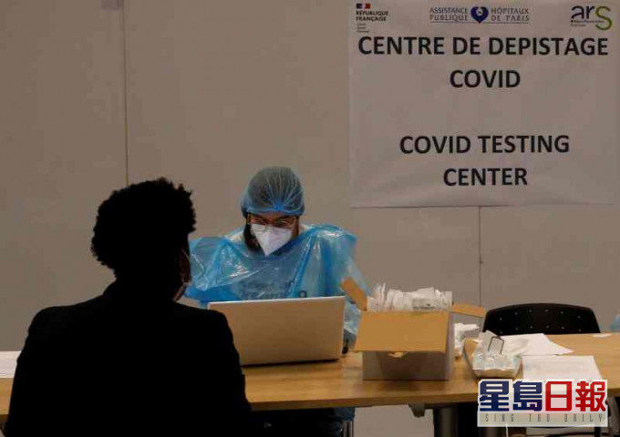 16国旅客入境法国须强制接受病毒检测。AP