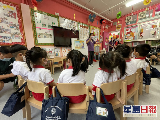 深水埗區香港佛教聯合會主辦佛教曾果成中英文幼稚園在本學年增設多元化的活動及教學策略,