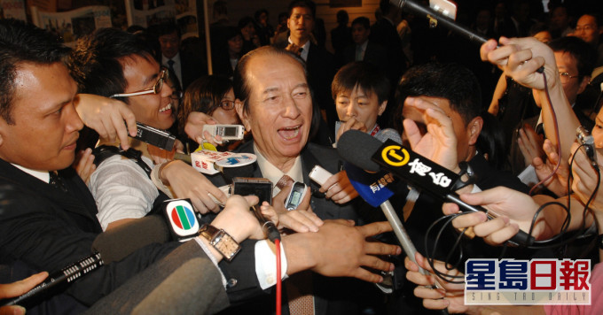 賭王何鴻燊口才好,反應快,加上他的個人魅力和性格,令他成為傳媒之友。資料圖片