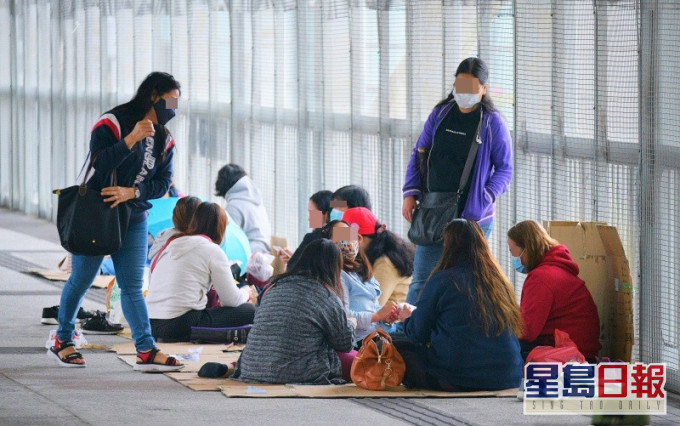 议员关注有佣工涉中途违约「跳工」,建议政府修订法例。 资料图片