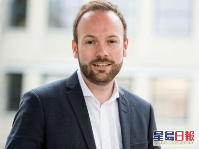 洛貝爾捲入進行口罩交易圖利的醜聞。網圖