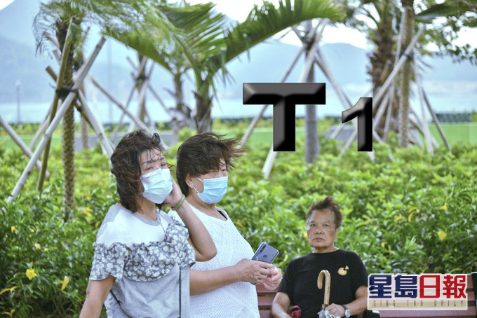 周末期間風勢頗大,海有大浪及湧浪。資料圖片