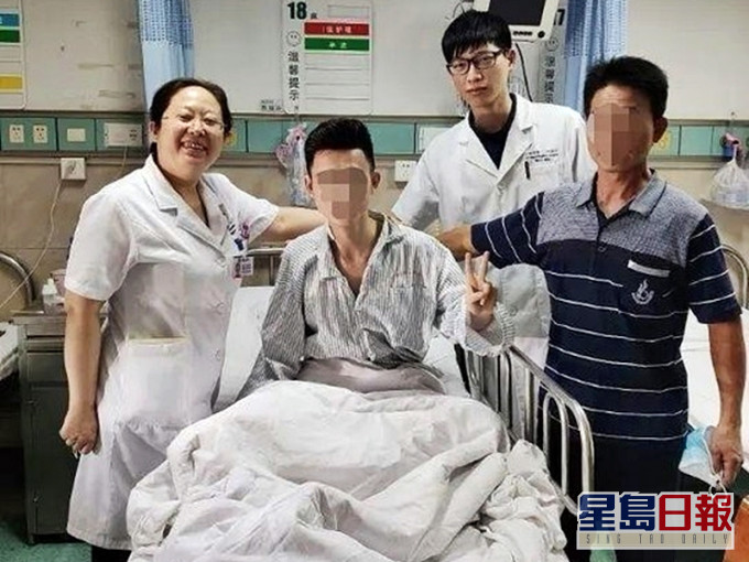 在急診、呼吸科及胸外科醫生聯手合作下,手術得以成功完成。網上圖片