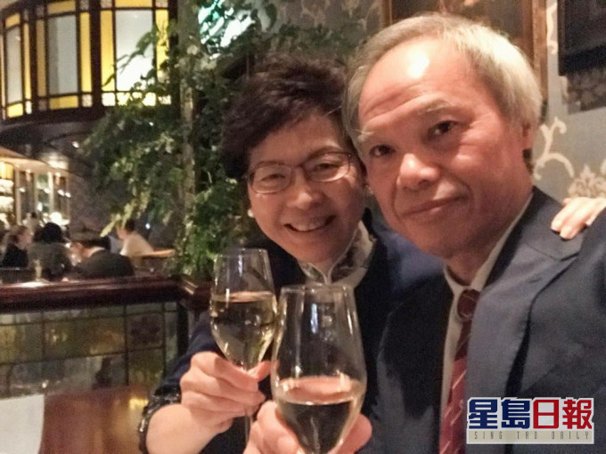 林鄭月娥(左)與丈夫林兆波(右)。