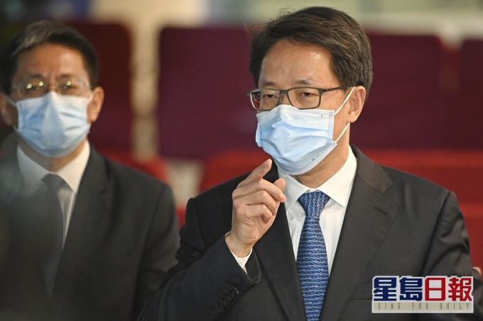 港澳办常务副主任张晓明。