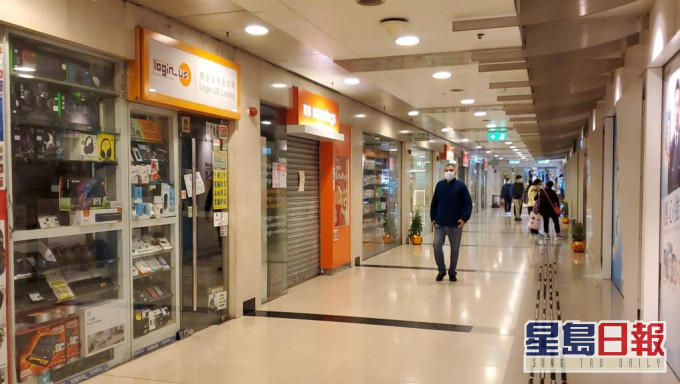 葵涌邨商場及街市的人流亦大減。
