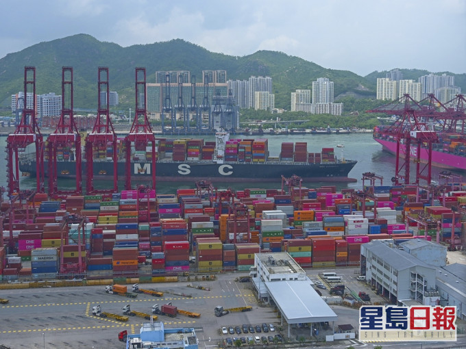 2021年2月份本港整體出口和進口貨值均錄得按年升幅。資料圖片