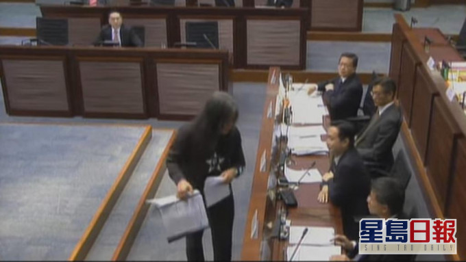案發在2016年長毛在會議上搶走馬紹祥的文件。資料圖片