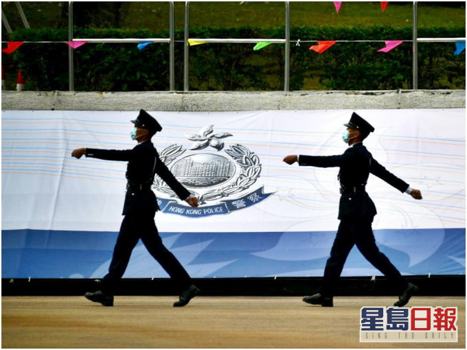 港府批准警隊讓2000年6月1日之前入職、屬公務員舊制的警務人員可申請延長退休至60歲。資料圖片