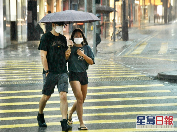 天文台指,周四至下周二有驟雨雷暴。資料圖片