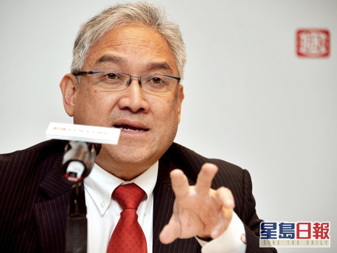 馮國綸形容從事行業40多年未曾見過如此風浪。資料圖片