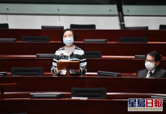 陈肇始称目前未有条件全面放宽公众地方举行不同聚集。