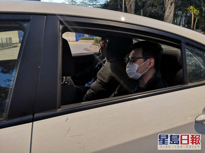 警方拘捕兩名男子涉嫌「刑事毀壞」。警方圖片