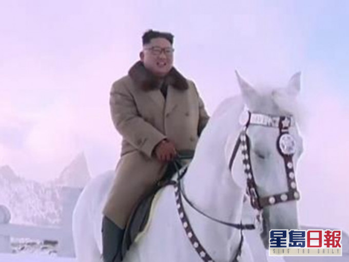南韩传媒指美韩侦察卫星拍到金正恩在元山骑马。资料图片