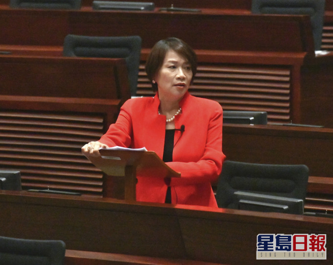 梁美芬亦要求政府派专人跟进每个确诊家庭。资料图片