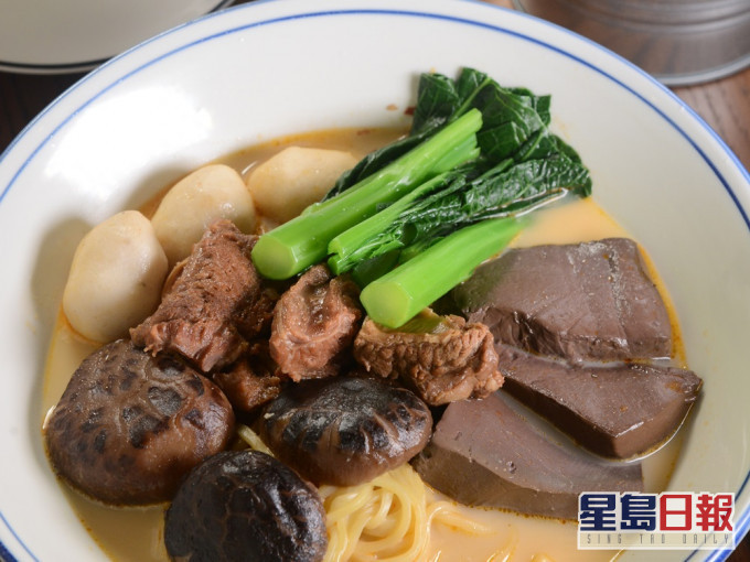 车仔面中的墨丸令情侣有冲突。资料图片