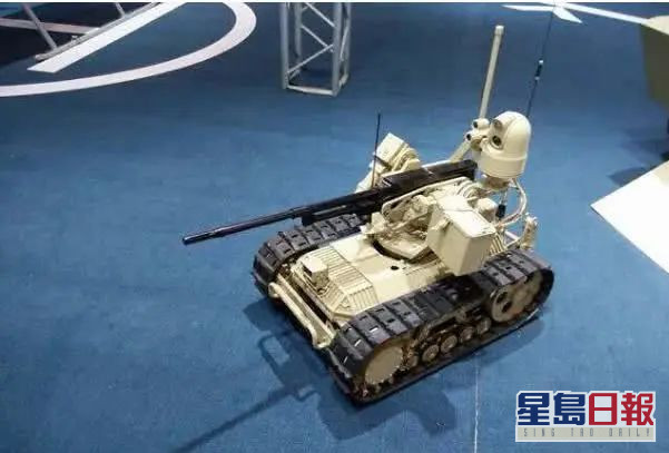 「銳爪1」型戰鬥偵察型小型無人戰車。 網圖
