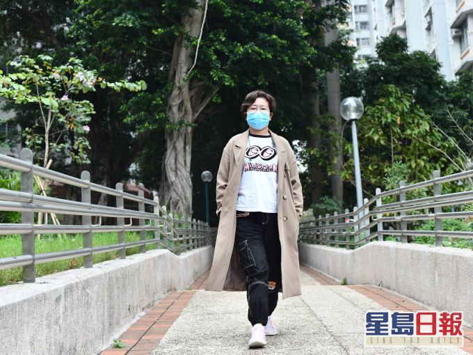Tracy是小腦萎縮症患者,患病讓她較常人更易跌倒,她每邁出一步均須小心謹慎。盧江球攝
