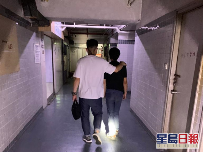 警方於觀塘搗派對房間違規營業,拘一名36歲男負責人。警方圖片
