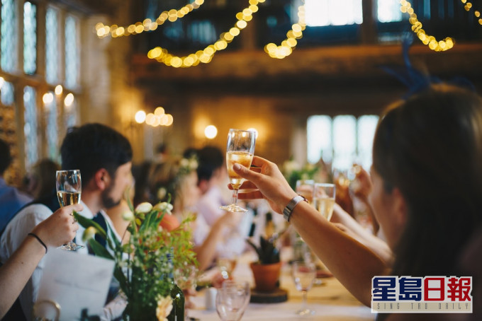 台湾有准新娘要求不出席婚宴的同学都付礼金。示意图片