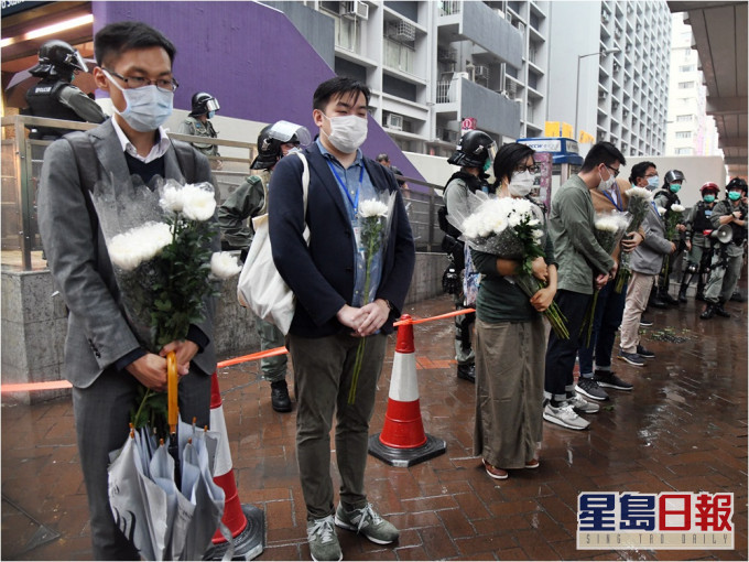 林兆彬引述消息指,警方下周起將拘捕於太子站外收花及獻花的人。資料圖片