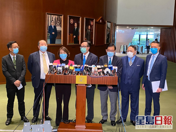 經民聯又建議政府設立臨時失業救助金。