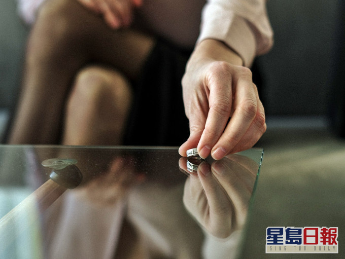 有港妈表示近日遇到「荀盘」埋身,想与结婚4年的丈夫离婚。(pexels示意图)