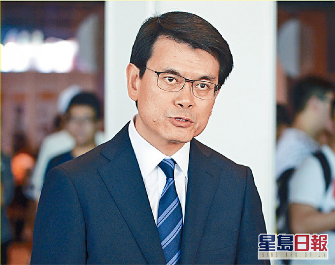 邱騰華指,擬引入「通行卡」復辦大型展覽等經貿活動。 資料圖片