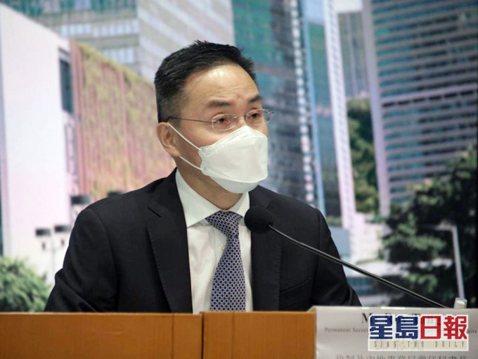 他强调划分为10个选区不会影响18区民政事务处工作。