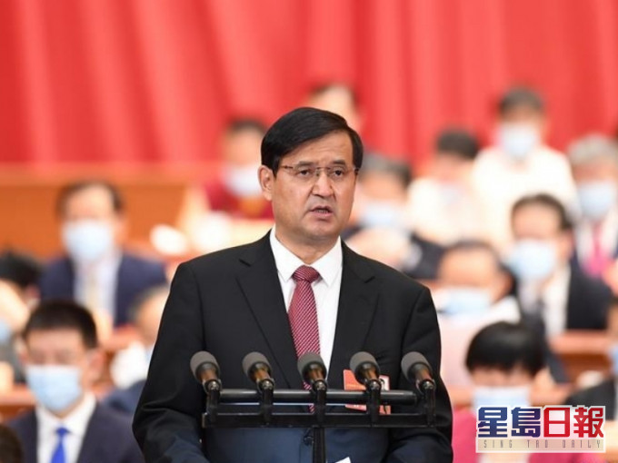 全国政协委员、新疆人大常委会副主任穆铁礼甫哈斯木昨日出席政协全体会议。新华社