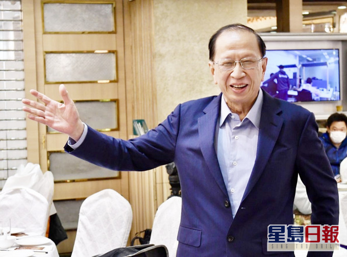 貝鈞奇指,部分委員因個人理由而缺席會議。資料圖片