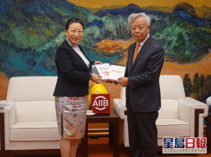 郑若骅继续北京的访问行程。政府新闻处图片