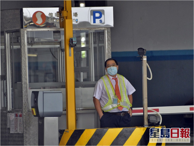 「保就业」计画公布新一批领取工资补贴雇主名单。资料图片