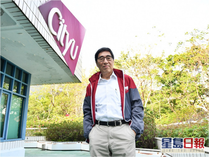 城大校長郭位親自為新校歌填詞。資料圖片