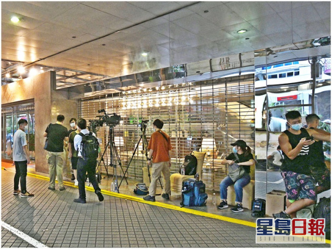 傳媒8月2日在九龍維景酒店採訪先遣人員首日抵港情況。資料圖片