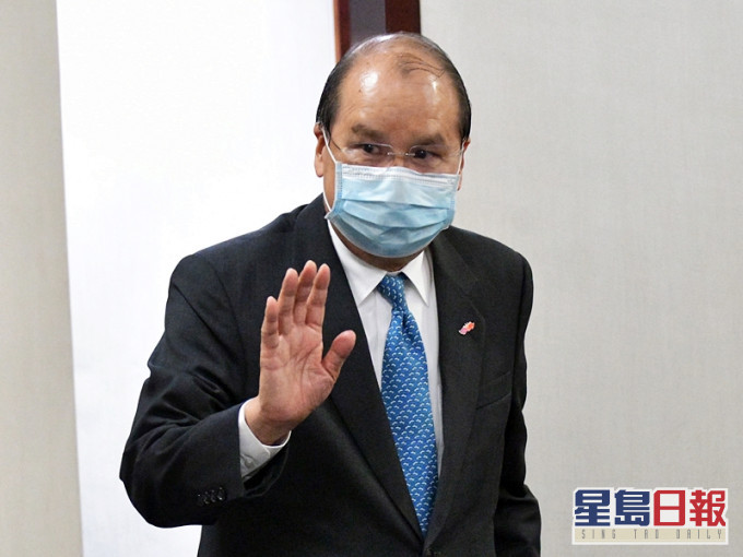 張建宗呼籲全港市民配合和忍耐新防疫措施,同心抗疫。資料圖片