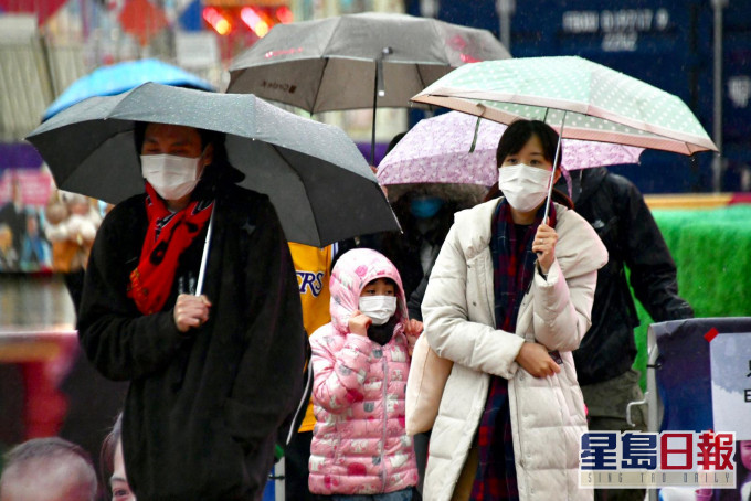 天气寒冷。