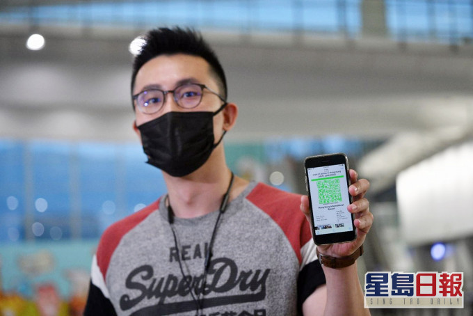 內地的市民經回港易計劃入境。