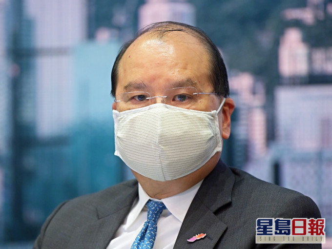 張建宗發表網誌,期望學校做好國歌及國家安全教育工作。資料圖片