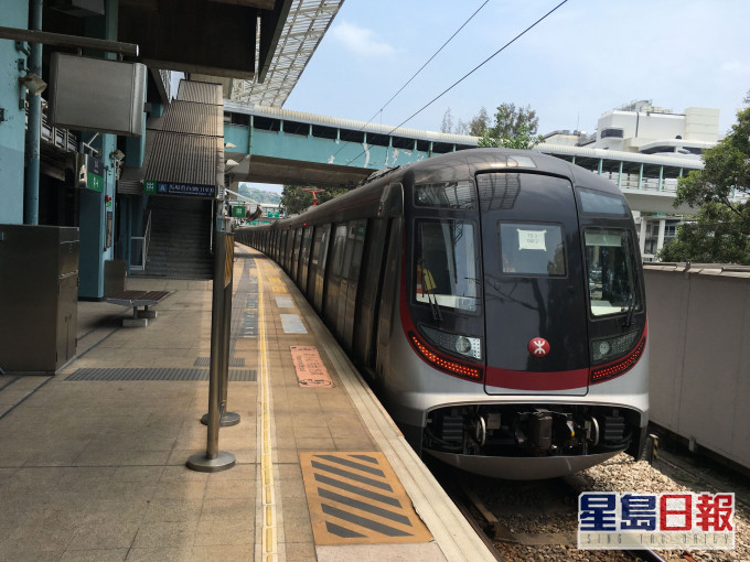東鐵線新信號系統及新列車將暫緩使用。 資料圖片