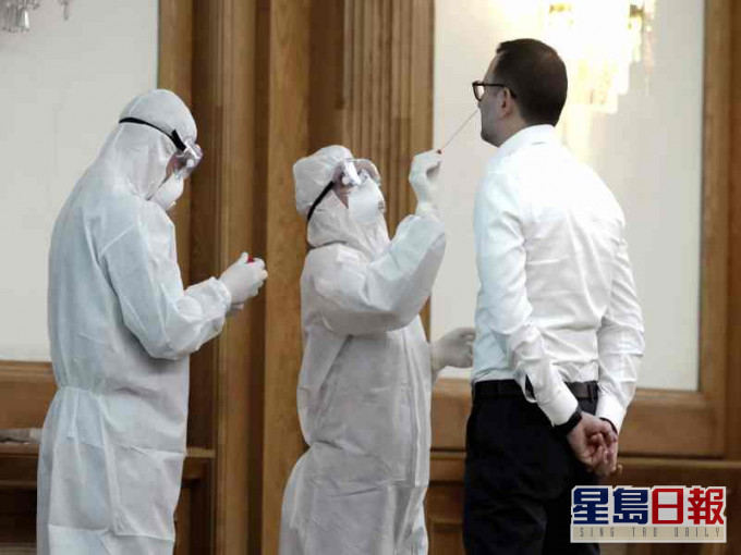 罗马尼亚连日来新冠病毒感染人数急速上升。AP