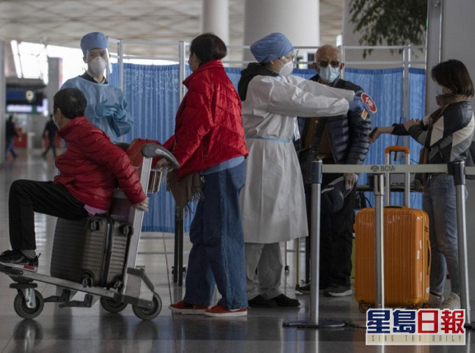 上海新規表示，由歐美16國入境者將隔離14天。AP資料圖片