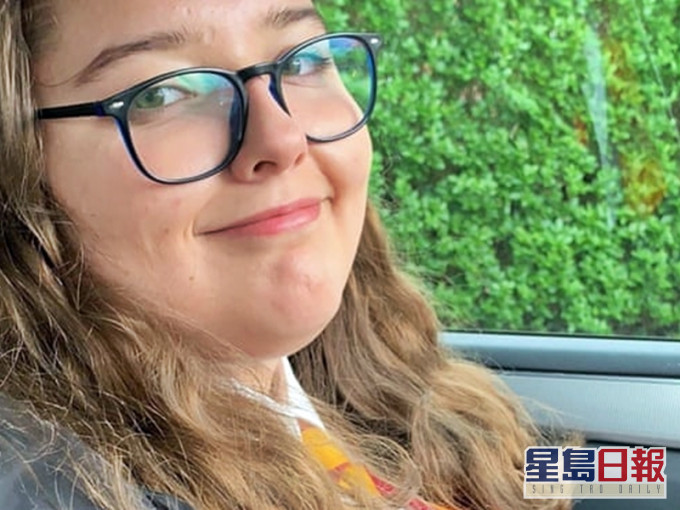 英國少女Denisa Alexandra Stefanoaia接受矯正牙齒手術後5天後死亡。網圖