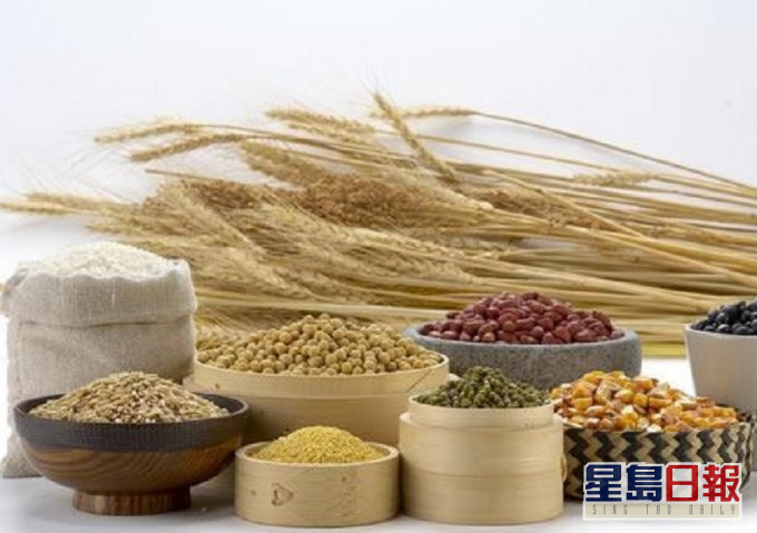 專家表示,粗糧含有多種維生素,可增強抵抗力。網圖