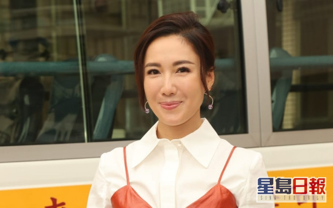 李施嬅估計自己肥了3kg。