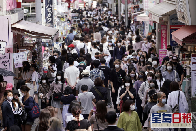 東京今日新增195宗新冠肺炎確診病例。 AP